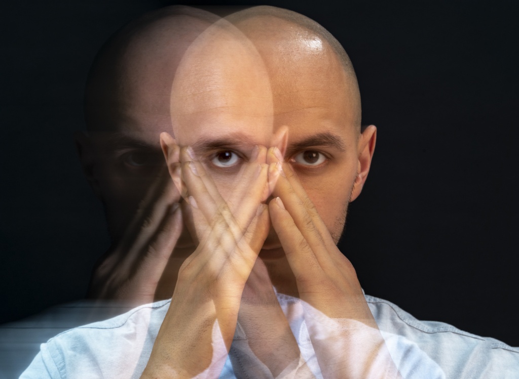 portret-celoveka-stradausego-sizofreniei.jpg