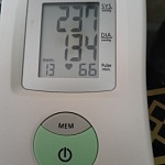 Давление, тошнота, головокружение: как понять, что это гипертонический криз